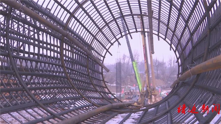 靖邊縣東過境線冬季施工搶抓進(jìn)度