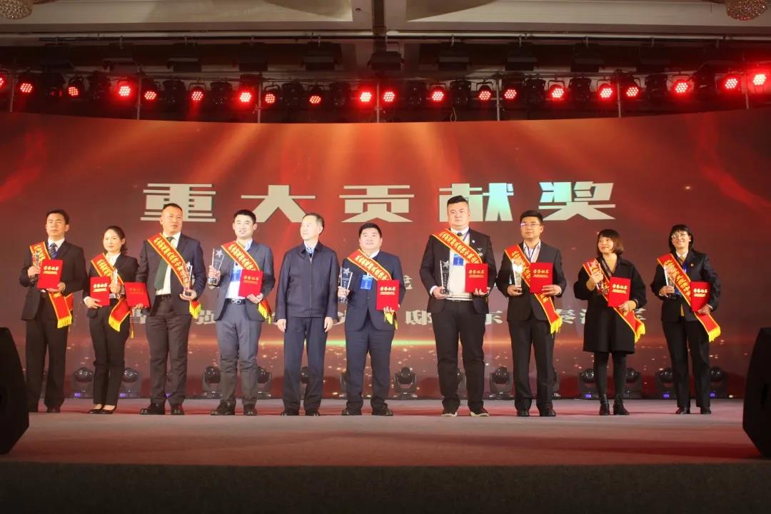 李亞光——抗擊新冠肺炎疫情“重大貢獻(xiàn)”獎(jiǎng)！