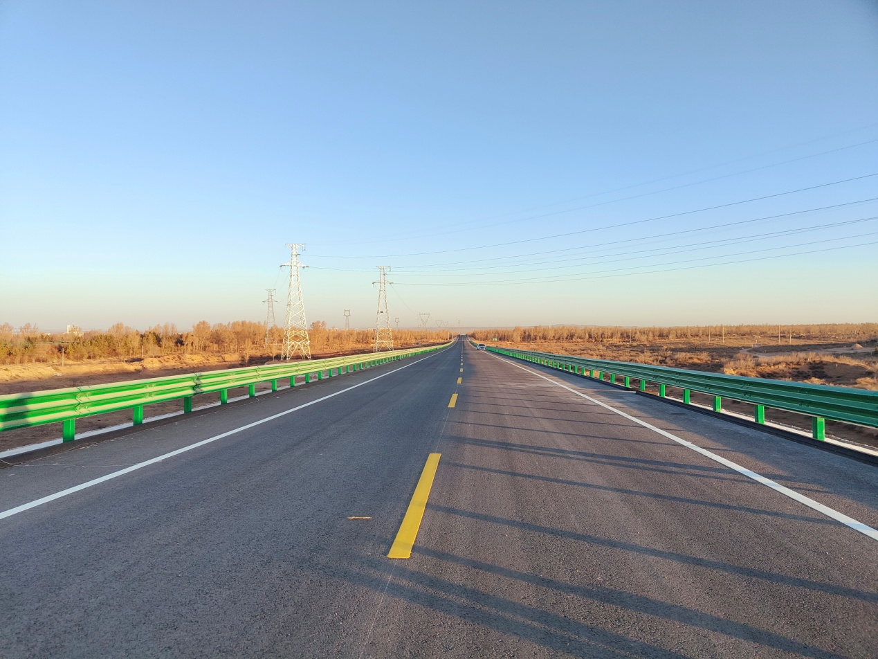 基泰路橋承建的靖邊縣東過境公路正式通車